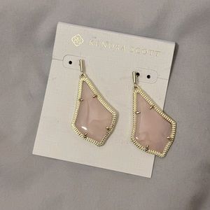 NEW with tags Kendra Scott Gold and Pink Earrings